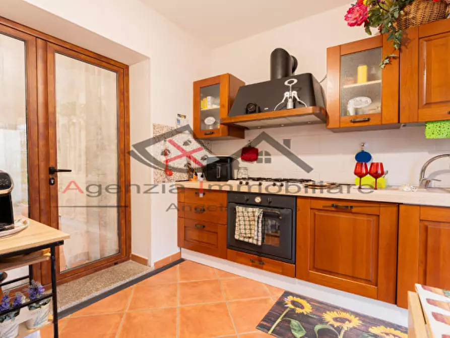 Immagine 10 di Appartamento in vendita  in Via Liberazione a Torpè