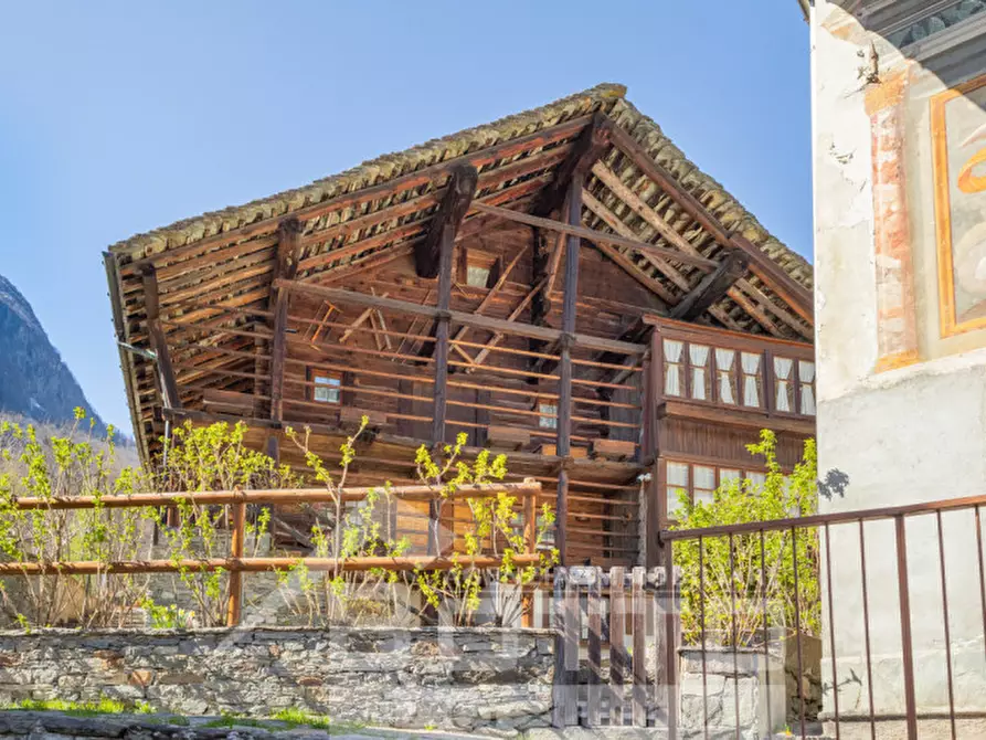 Immagine 1 di Casa indipendente in vendita  in Reale Inferiore a Alagna Valsesia