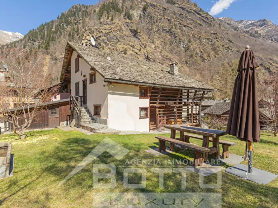 Immagine 40 di Casa indipendente in vendita  in Reale Inferiore a Alagna Valsesia