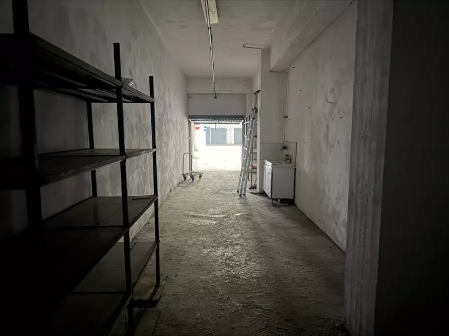 Immagine 3 di Garage in vendita  in via Portazza a Bologna