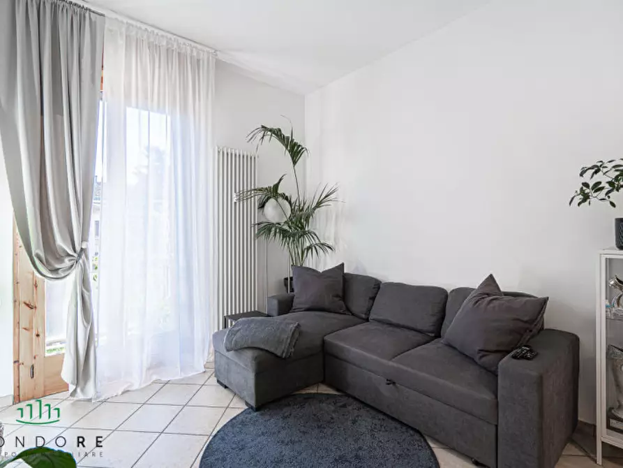 Immagine 10 di Appartamento in vendita  in via Tosarelli a Castenaso