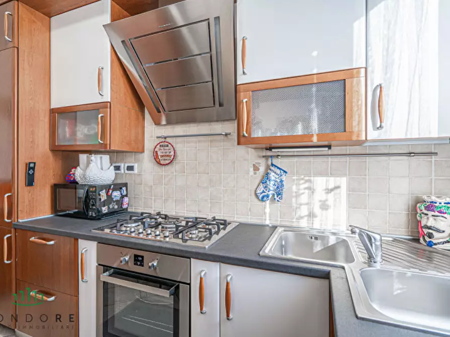 Immagine 16 di Appartamento in vendita  in via Tosarelli a Castenaso