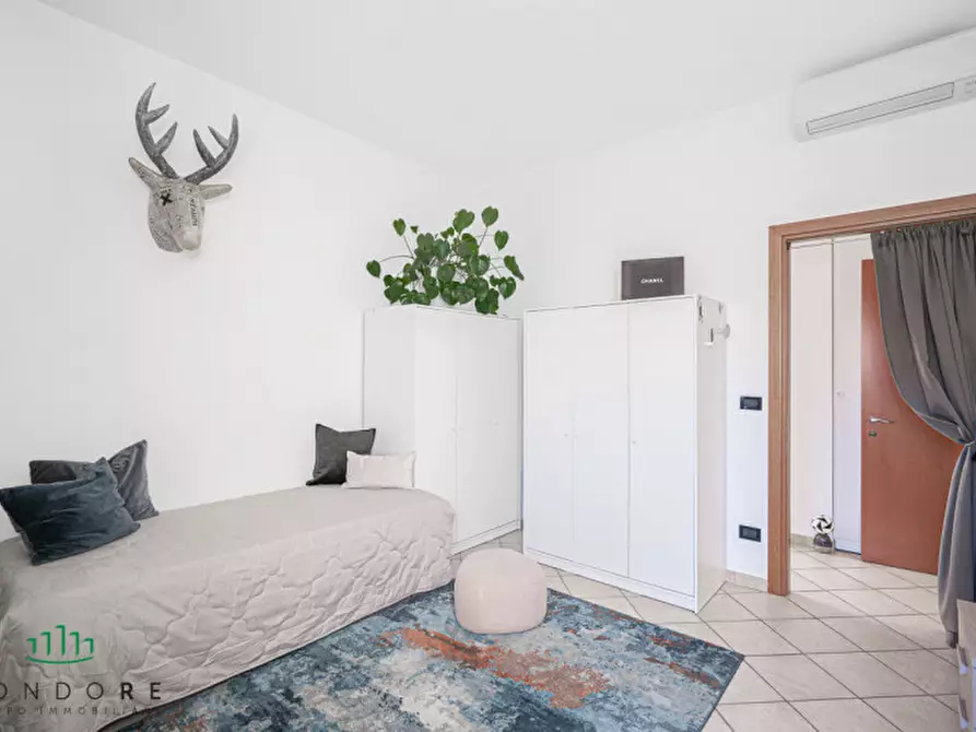 Immagine 29 di Appartamento in vendita  in via Tosarelli a Castenaso