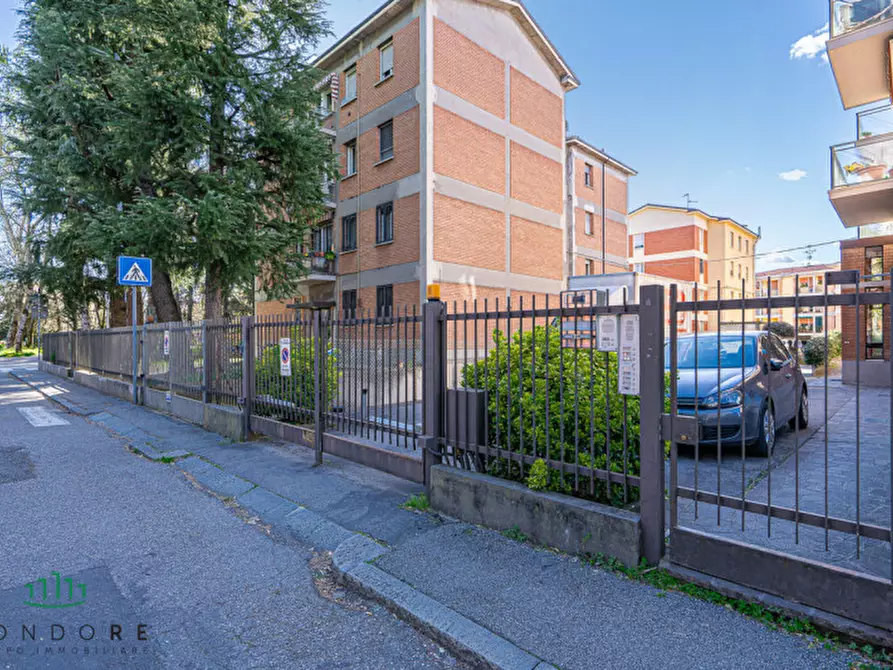 Immagine 35 di Appartamento in vendita  in via Tosarelli a Castenaso