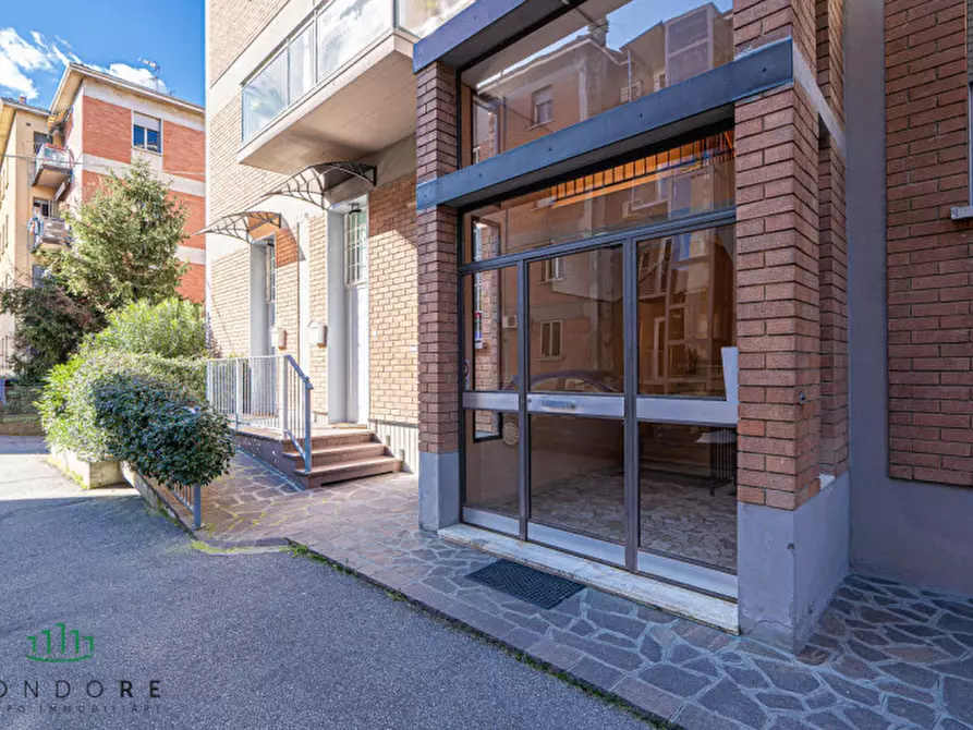 Immagine 37 di Appartamento in vendita  in via Tosarelli a Castenaso