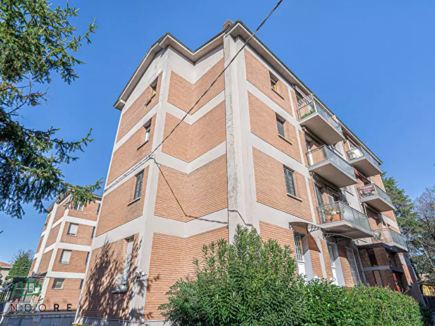 Immagine 39 di Appartamento in vendita  in via Tosarelli a Castenaso