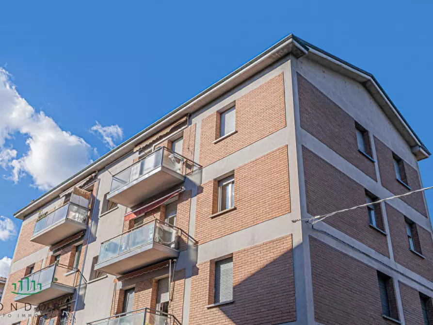 Immagine 40 di Appartamento in vendita  in via Tosarelli a Castenaso