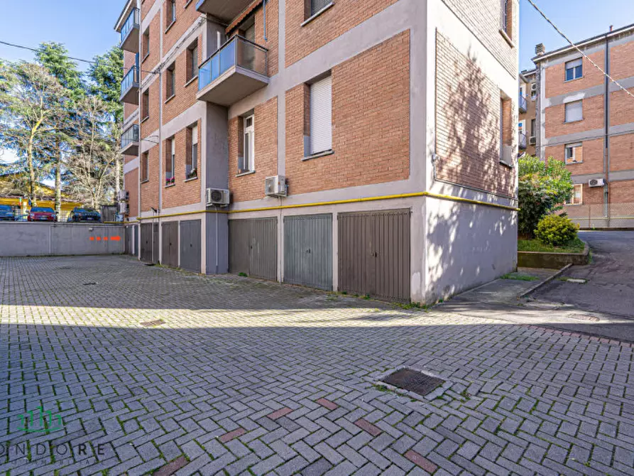 Immagine 42 di Appartamento in vendita  in via Tosarelli a Castenaso