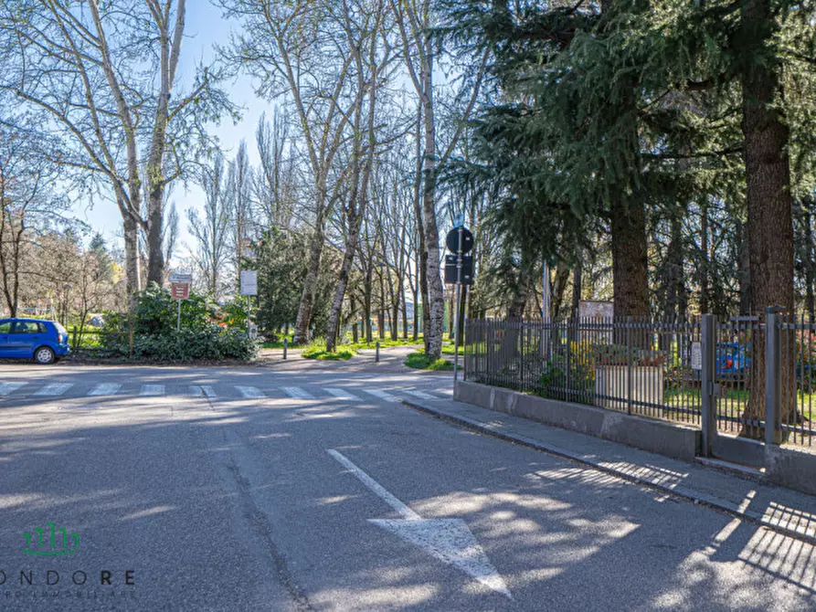 Immagine 43 di Appartamento in vendita  in via Tosarelli a Castenaso