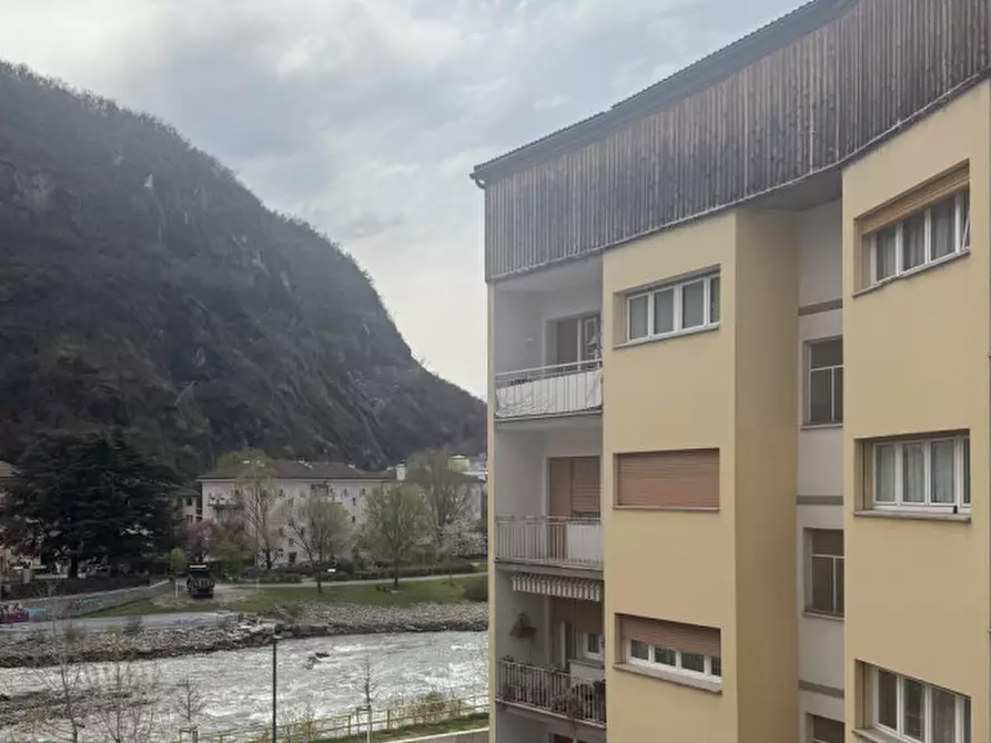 Immagine 2 di Appartamento in vendita  in Piazza Giuseppe Verdi - Giuseppe-Verdi-Platz a Bolzano