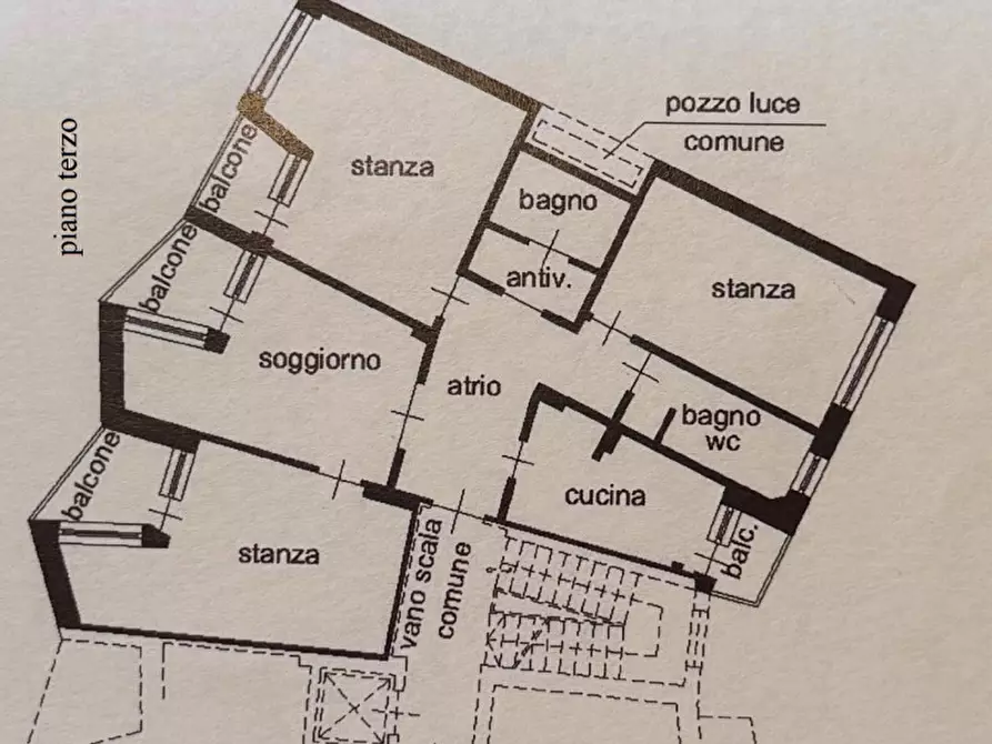 Immagine 11 di Appartamento in vendita  in Piazza Giuseppe Verdi - Giuseppe-Verdi-Platz a Bolzano