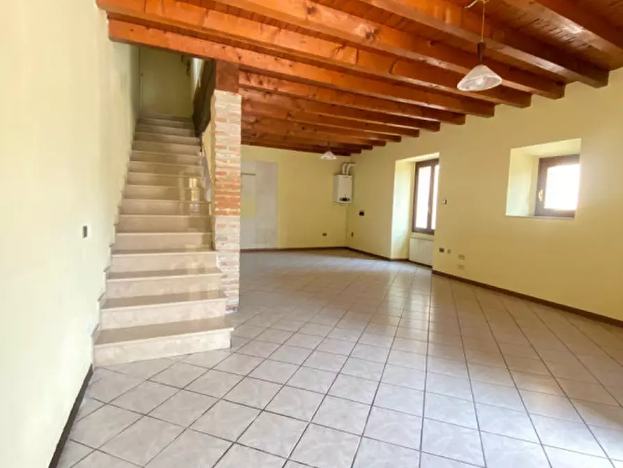 Immagine 13 di Casa indipendente in vendita  a Prevalle