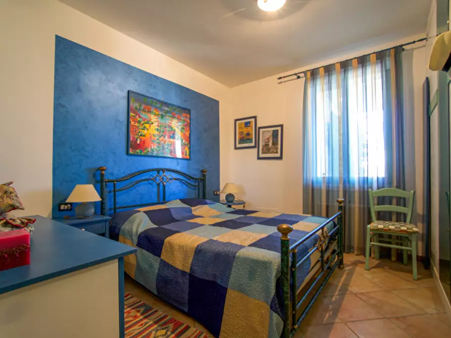 Immagine 8 di Appartamento in vendita  a Desenzano Del Garda