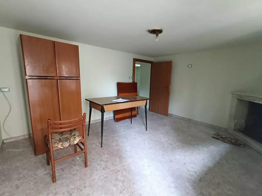 Immagine 3 di Appartamento in vendita  in VIA DELLA FONTE VECCHIA a Città Sant'angelo