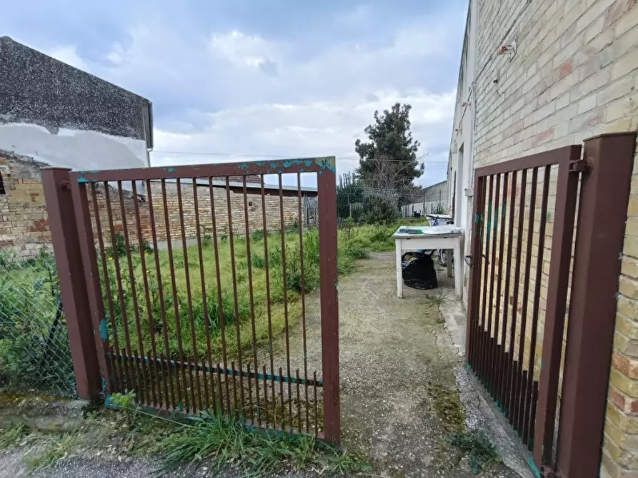 Immagine 7 di Appartamento in vendita  in VIA DELLA FONTE VECCHIA a Città Sant'angelo