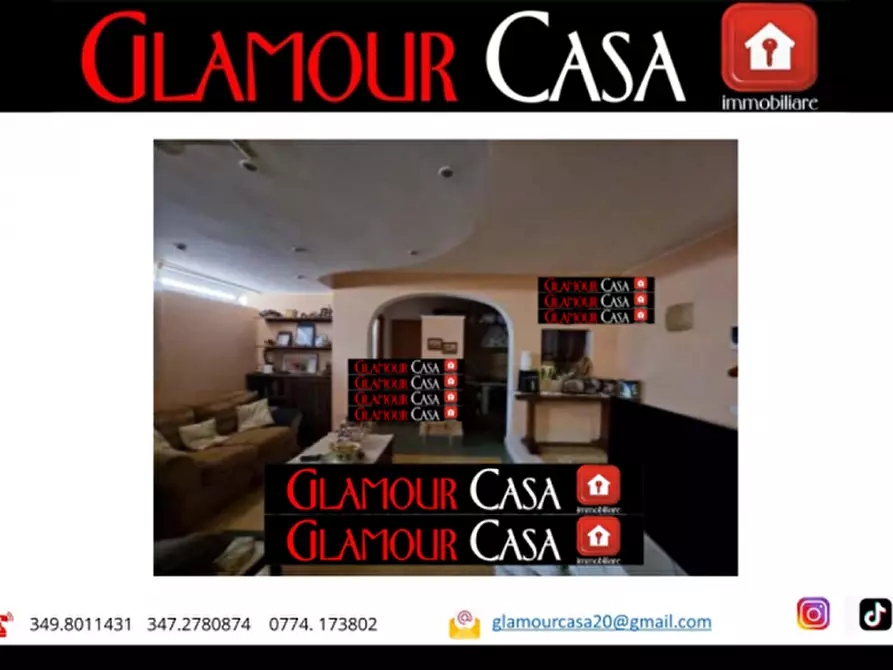 Immagine 3 di Villa in vendita  in Via S. Cipirello a Roma