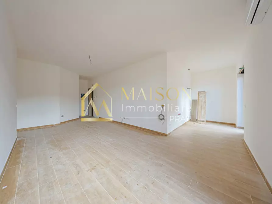 Immagine 2 di Appartamento in vendita  in Via dei Prati Fiscali a Roma