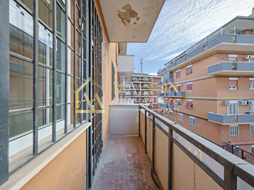 Immagine 32 di Appartamento in vendita  in Via dei Prati Fiscali a Roma