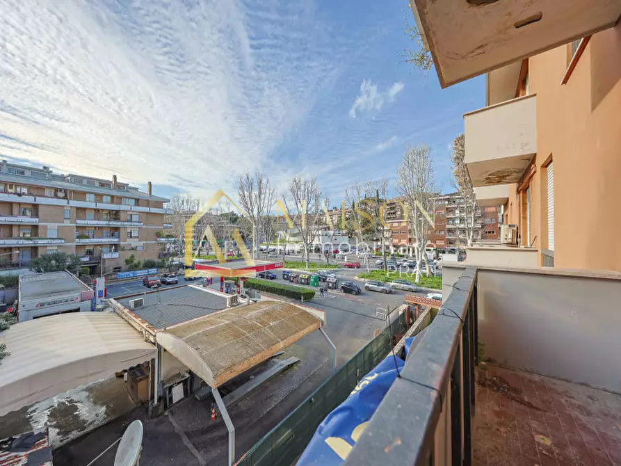 Immagine 33 di Appartamento in vendita  in Via dei Prati Fiscali a Roma