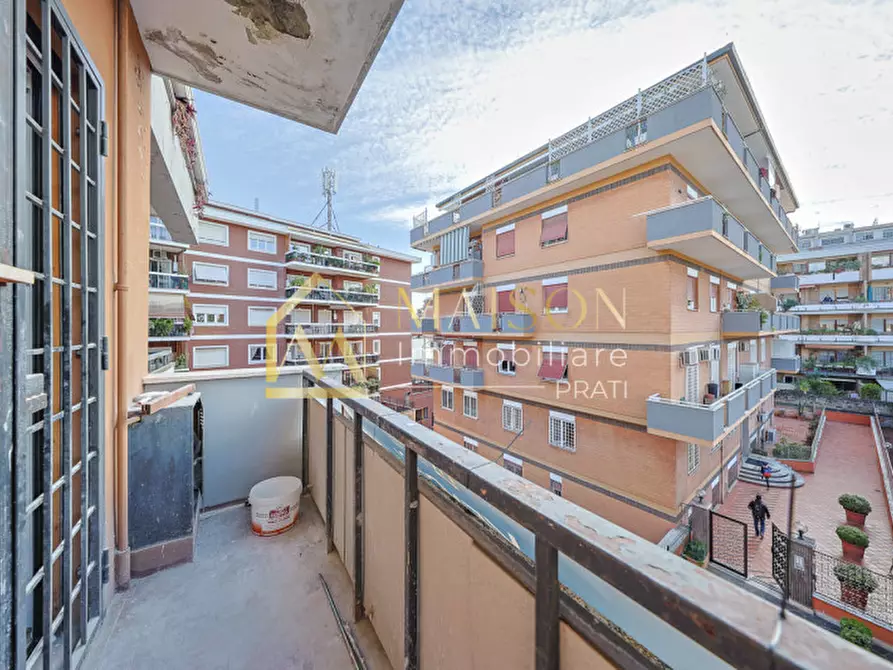 Immagine 36 di Appartamento in vendita  in Via dei Prati Fiscali a Roma
