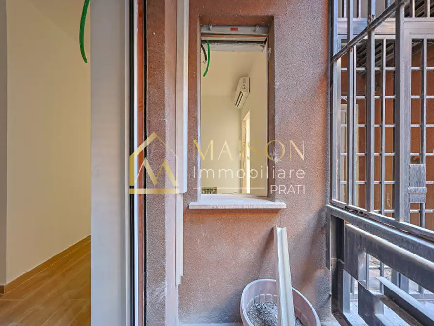 Immagine 40 di Appartamento in vendita  in Via dei Prati Fiscali a Roma