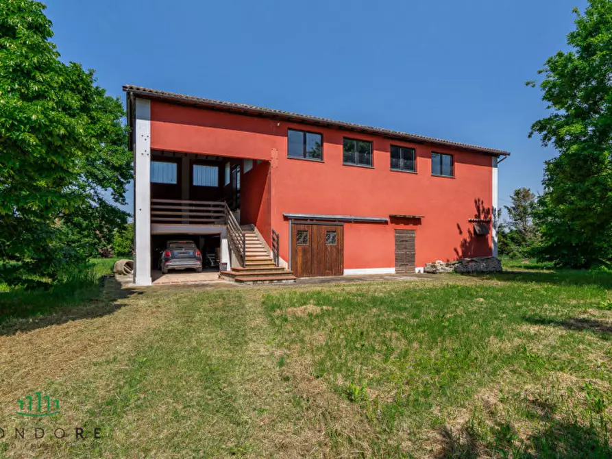 Immagine 5 di Attività commerciale in vendita  in Via Cacciatori a Crevalcore