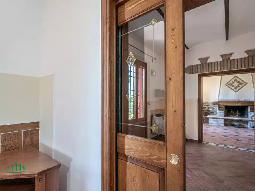 Immagine 37 di Attività commerciale in vendita  in Via Cacciatori a Crevalcore