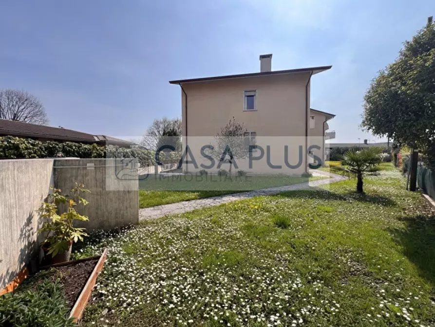 Immagine 1 di Appartamento in vendita  in Via Solferino Bassano del Grappa a Bassano Del Grappa