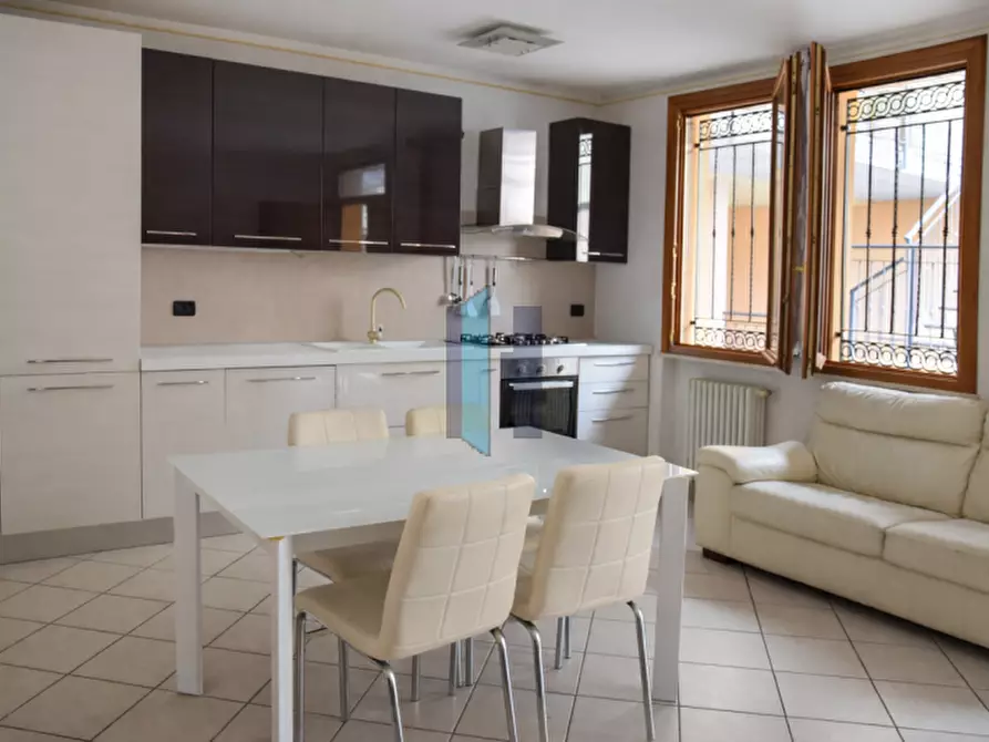 Immagine 2 di Appartamento in vendita  a Quinzano D'oglio