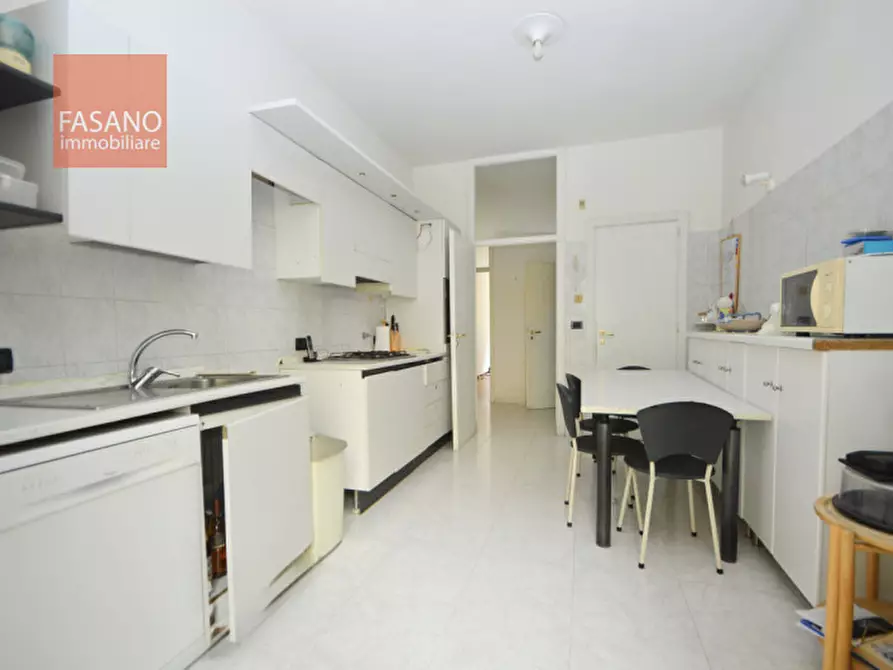 Immagine 8 di Appartamento in affitto  in Via Ugo Foscolo a Torino