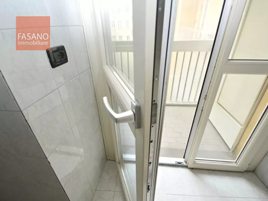 Immagine 10 di Appartamento in affitto  in Via Ugo Foscolo a Torino