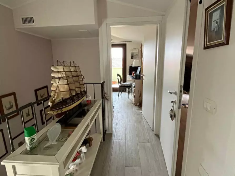 Immagine 13 di Appartamento in vendita  in Via dei Donatori a Castiglione Del Lago