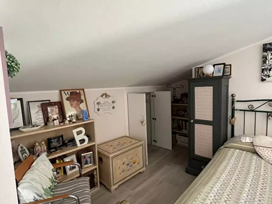 Immagine 17 di Appartamento in vendita  in Via dei Donatori a Castiglione Del Lago