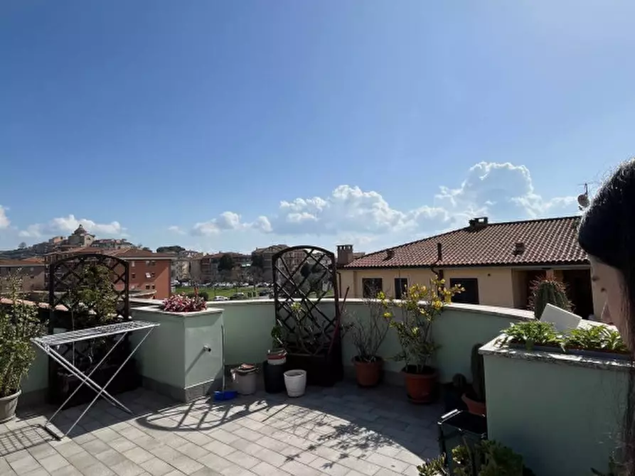 Immagine 23 di Appartamento in vendita  in Via dei Donatori a Castiglione Del Lago