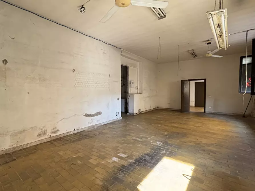 Immagine 8 di Laboratorio in vendita  in Via Pietro Cossali a Verona