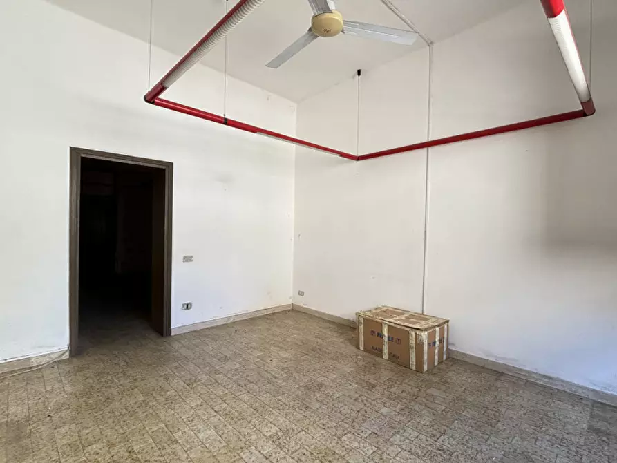 Immagine 10 di Laboratorio in vendita  in Via Pietro Cossali a Verona