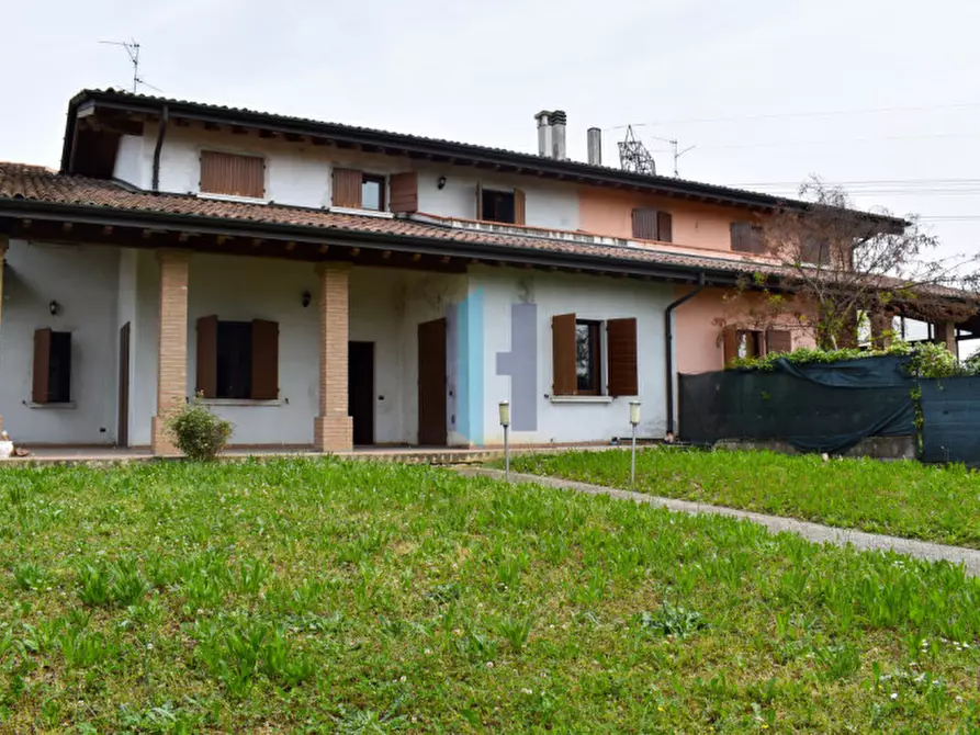 Immagine 2 di Villetta a schiera in vendita  a Torbole Casaglia