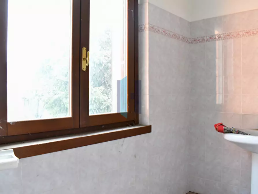 Immagine 24 di Villetta a schiera in vendita  a Torbole Casaglia