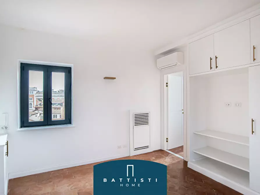 Immagine 17 di Attico in affitto  in Piazza delle Coppelle a Roma