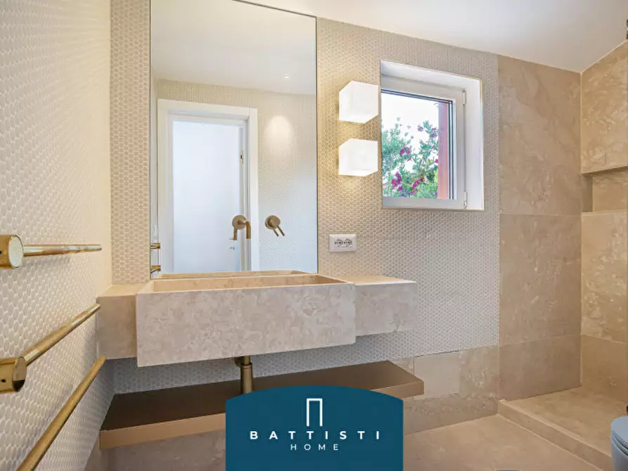 Immagine 23 di Attico in affitto  in Piazza delle Coppelle a Roma