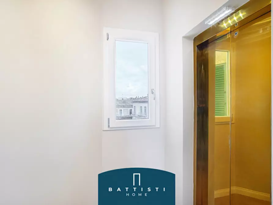 Immagine 25 di Attico in affitto  in Piazza delle Coppelle a Roma