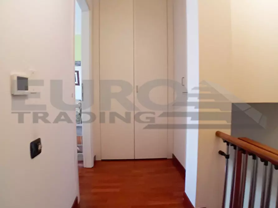 Immagine 26 di Villetta a schiera in vendita  in Via Roma a Casier