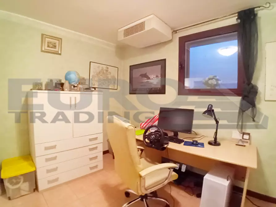 Immagine 36 di Villetta a schiera in vendita  in Via Roma a Casier