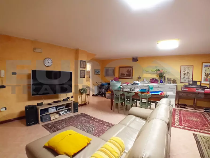 Immagine 41 di Villetta a schiera in vendita  in Via Roma a Casier