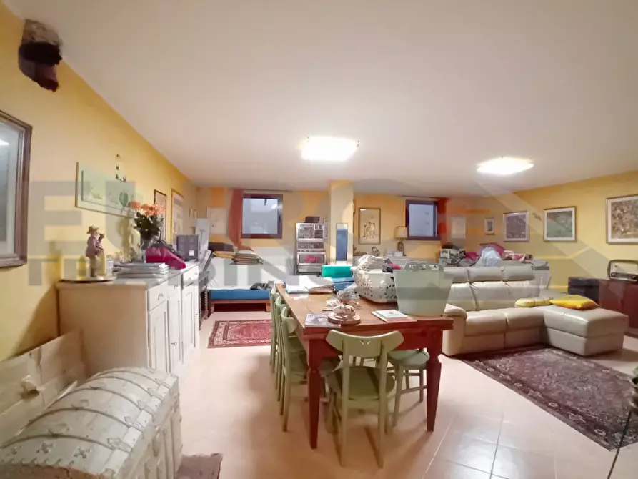 Immagine 42 di Villetta a schiera in vendita  in Via Roma a Casier