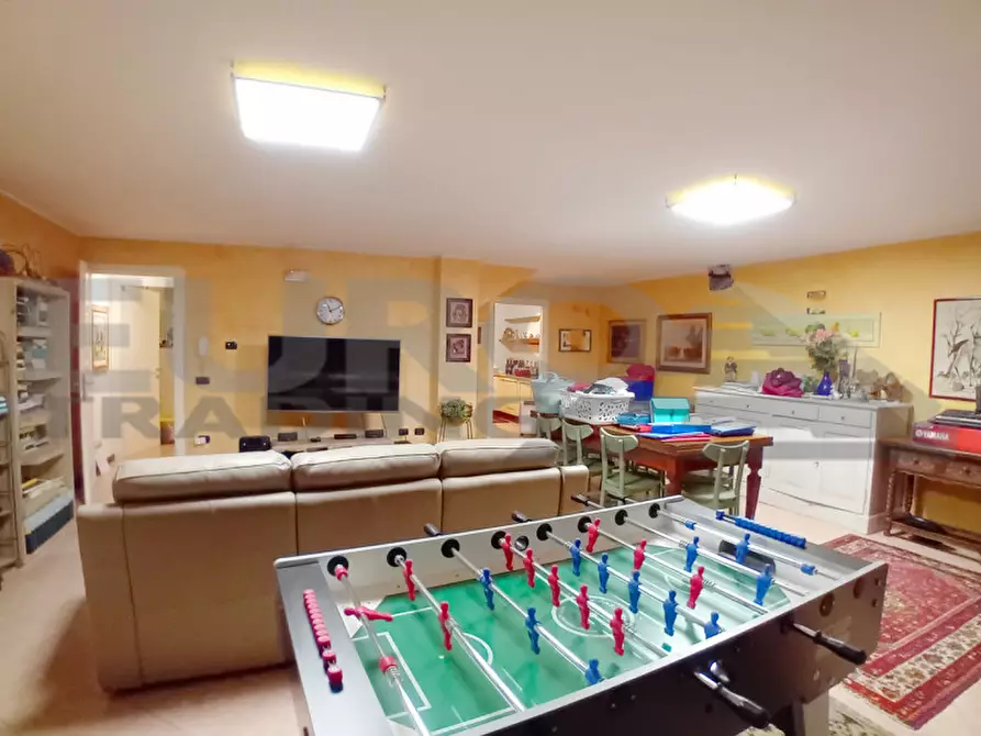 Immagine 44 di Villetta a schiera in vendita  in Via Roma a Casier