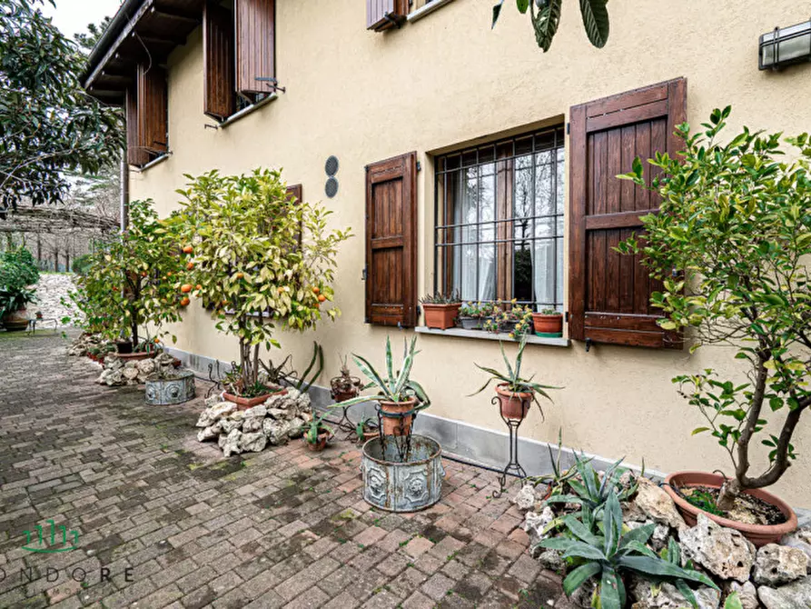 Immagine 49 di Villa in vendita  in via di casale 4 a Pianoro