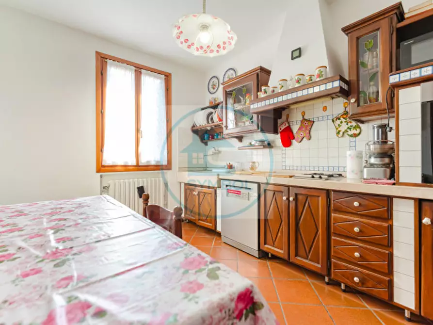 Immagine 3 di Casa trifamiliare in vendita  in Via Rossignago a Spinea