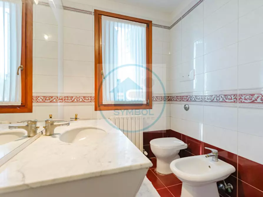 Immagine 11 di Casa trifamiliare in vendita  in Via Rossignago a Spinea