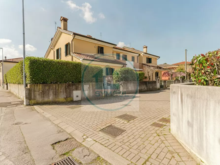 Immagine 31 di Casa trifamiliare in vendita  in Via Rossignago a Spinea